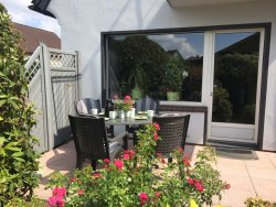 Terrasse am Wohnzimmer