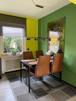 Viel Platz am Esstisch