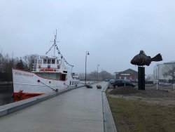 Etta von Dangast im Vareler Hafen Exil