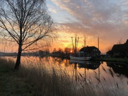Sonnenaufgang Vareler Hafen